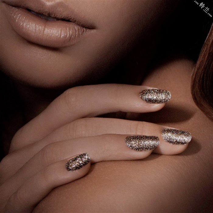 Mountain peak nail shape design